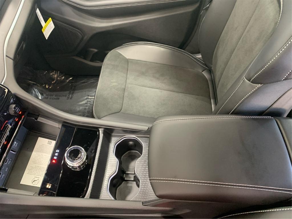 new 2025 Jeep Grand Cherokee L car, priced at $43,019