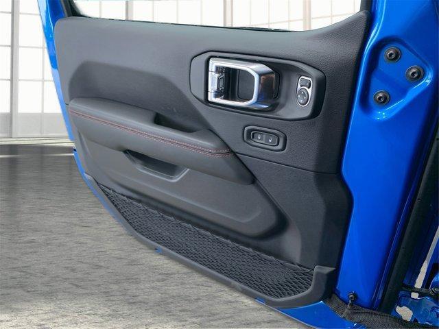 new 2025 Jeep Wrangler car, priced at $60,672