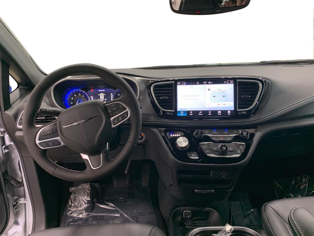 new 2026 Chrysler Pacifica car, priced at $43,538