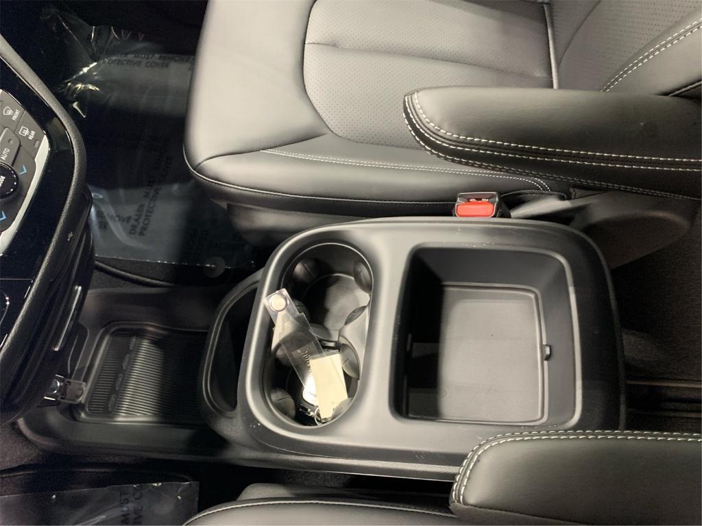 new 2026 Chrysler Pacifica car, priced at $43,538