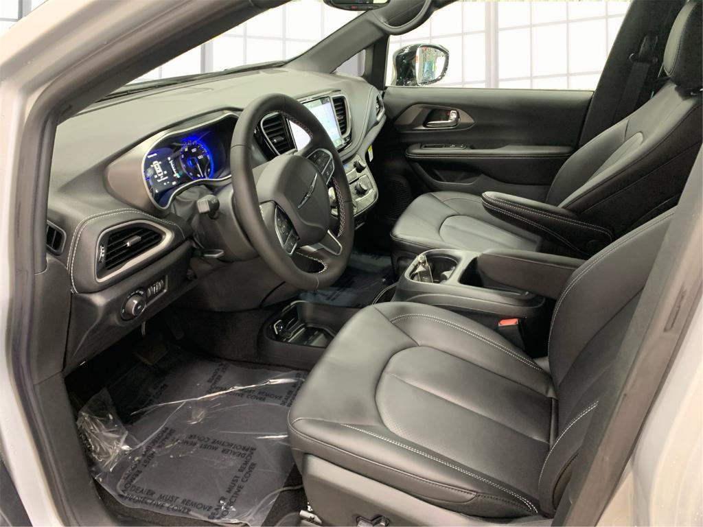 new 2026 Chrysler Pacifica car, priced at $43,538