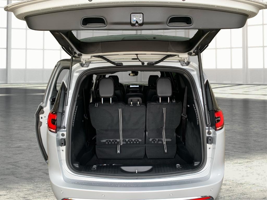 new 2026 Chrysler Pacifica car, priced at $43,538