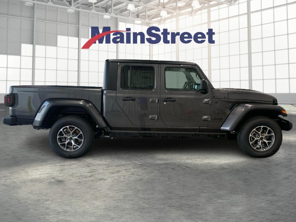 new 2025 Jeep Gladiator car, priced at $43,439