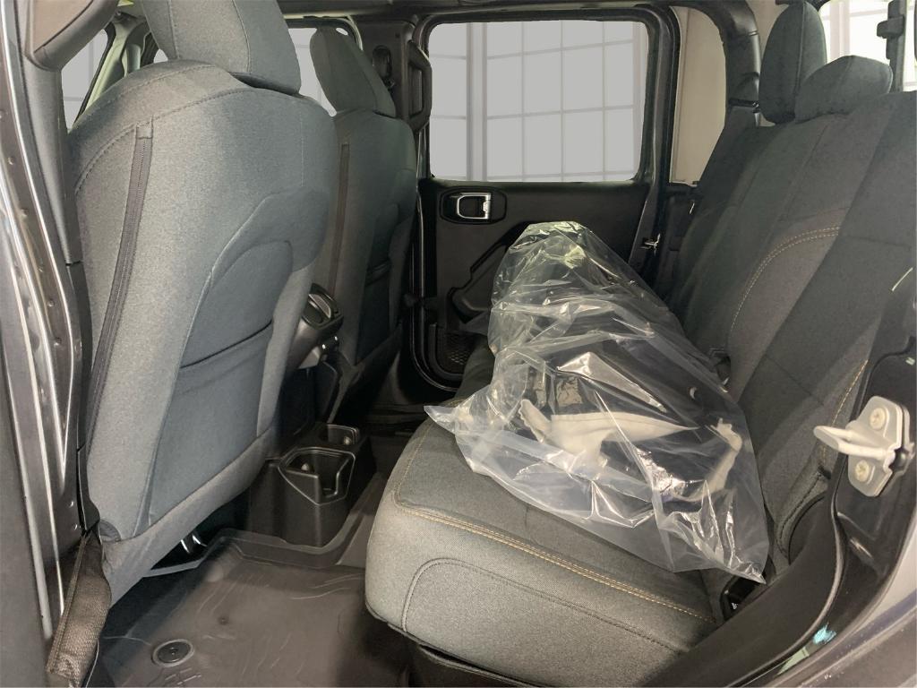 new 2025 Jeep Gladiator car, priced at $43,439