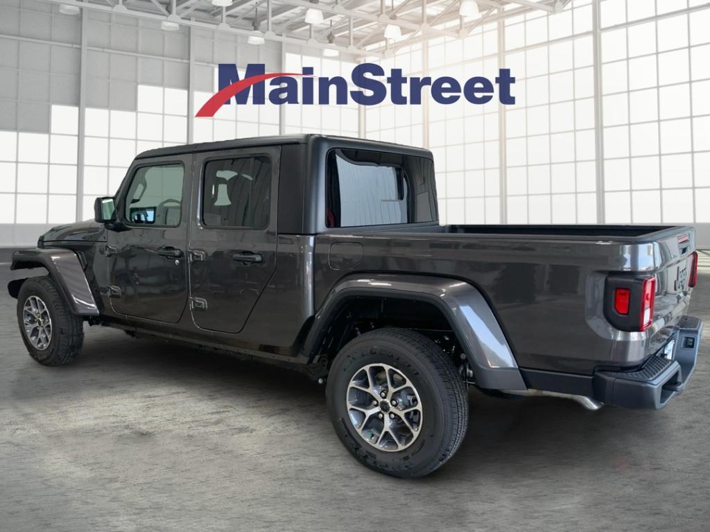 new 2025 Jeep Gladiator car, priced at $43,439