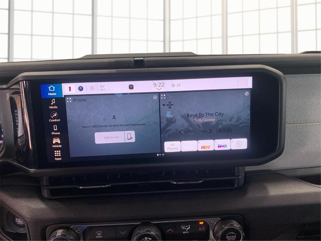 new 2025 Jeep Gladiator car, priced at $43,439