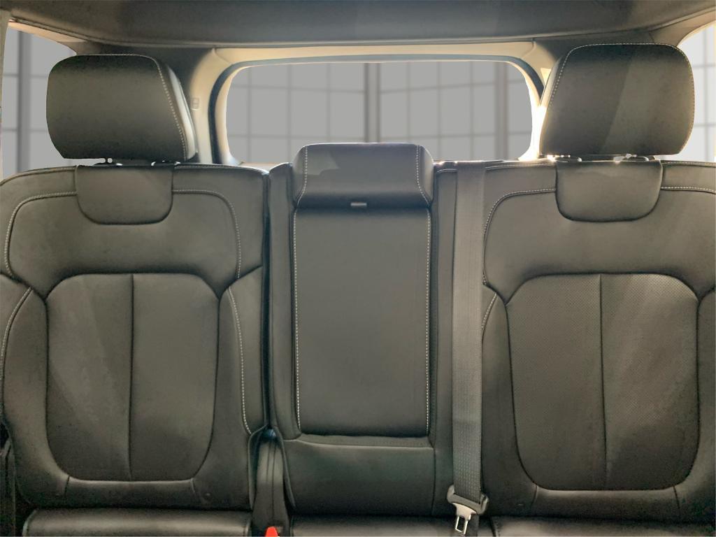 new 2025 Jeep Grand Cherokee car, priced at $46,926