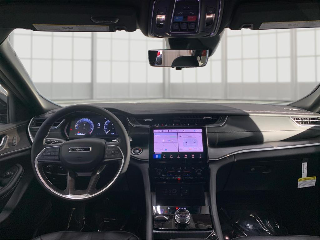 new 2025 Jeep Grand Cherokee car, priced at $46,926