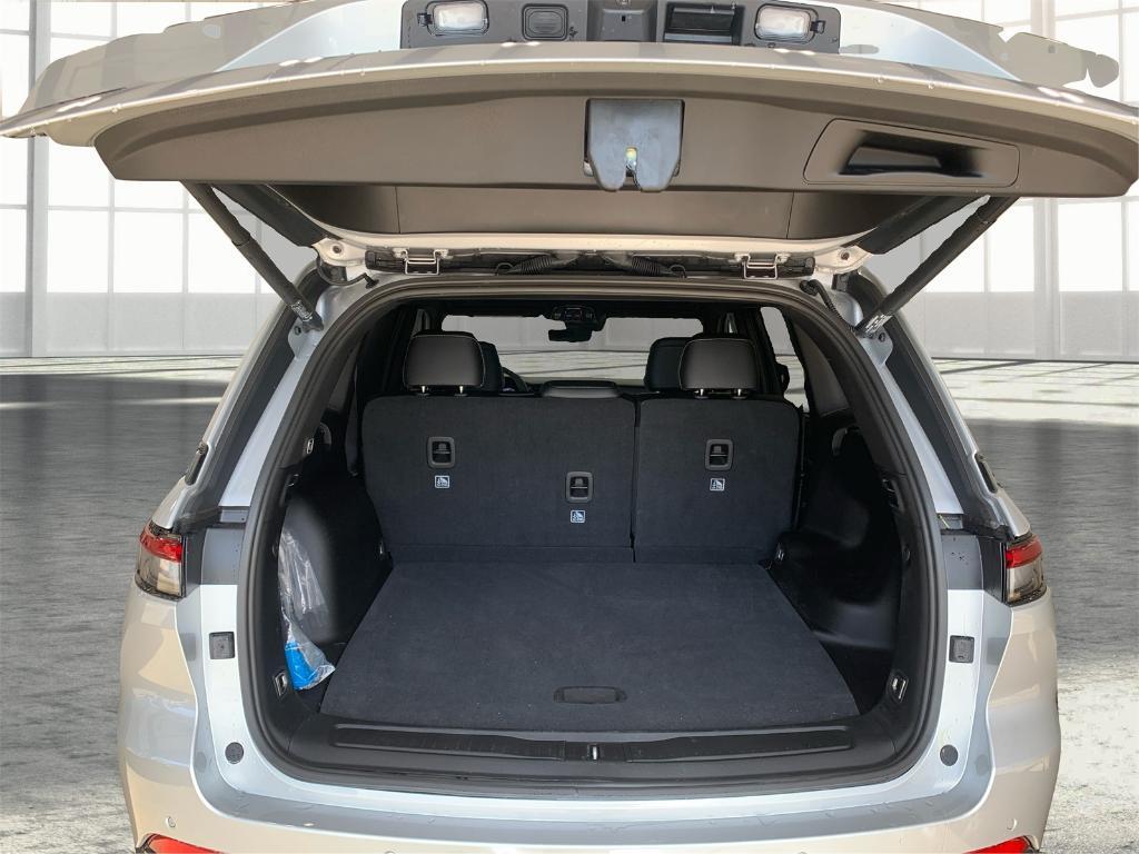 new 2025 Jeep Grand Cherokee car, priced at $43,837