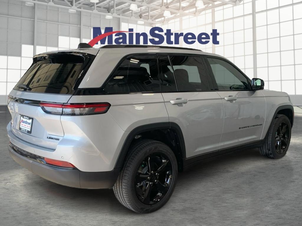 new 2025 Jeep Grand Cherokee car, priced at $43,837