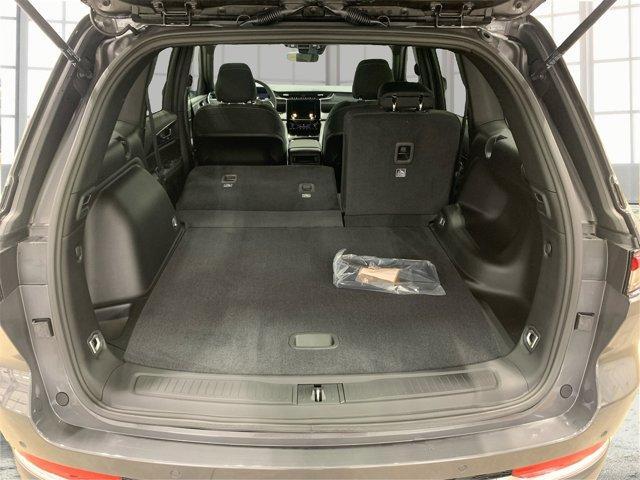 new 2025 Jeep Grand Cherokee car, priced at $33,075