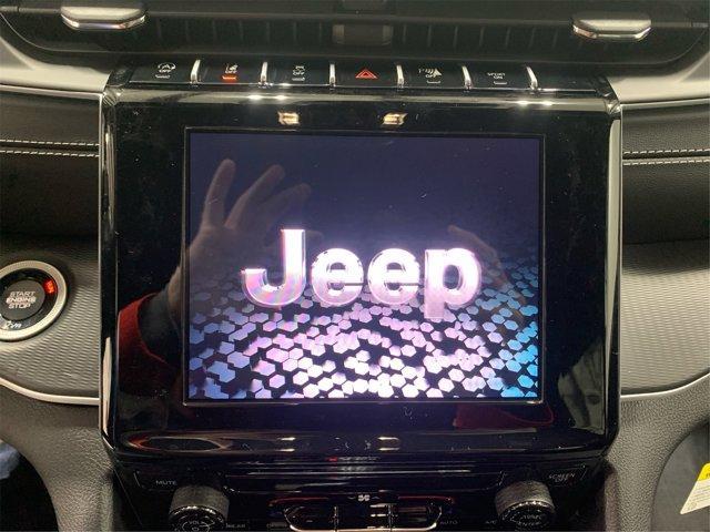 new 2025 Jeep Grand Cherokee car, priced at $33,075