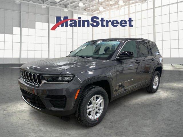 new 2025 Jeep Grand Cherokee car, priced at $33,075