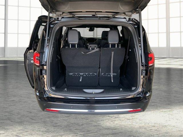 new 2025 Chrysler Pacifica car, priced at $38,430