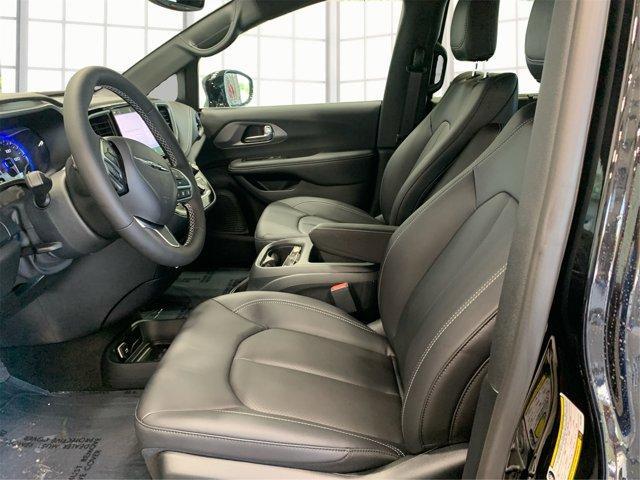 new 2026 Chrysler Pacifica car, priced at $40,192