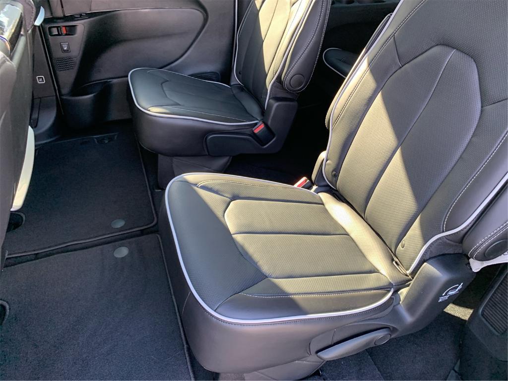 new 2026 Chrysler Pacifica car, priced at $52,651