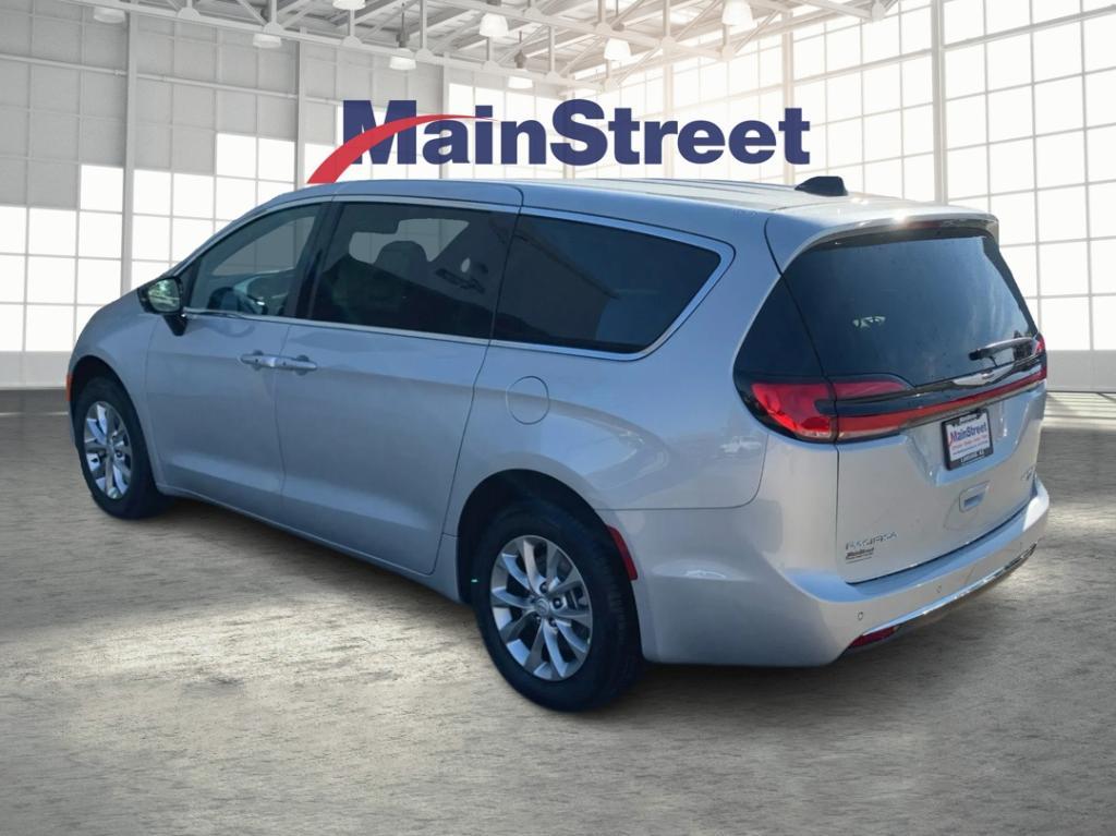 new 2026 Chrysler Pacifica car, priced at $52,651