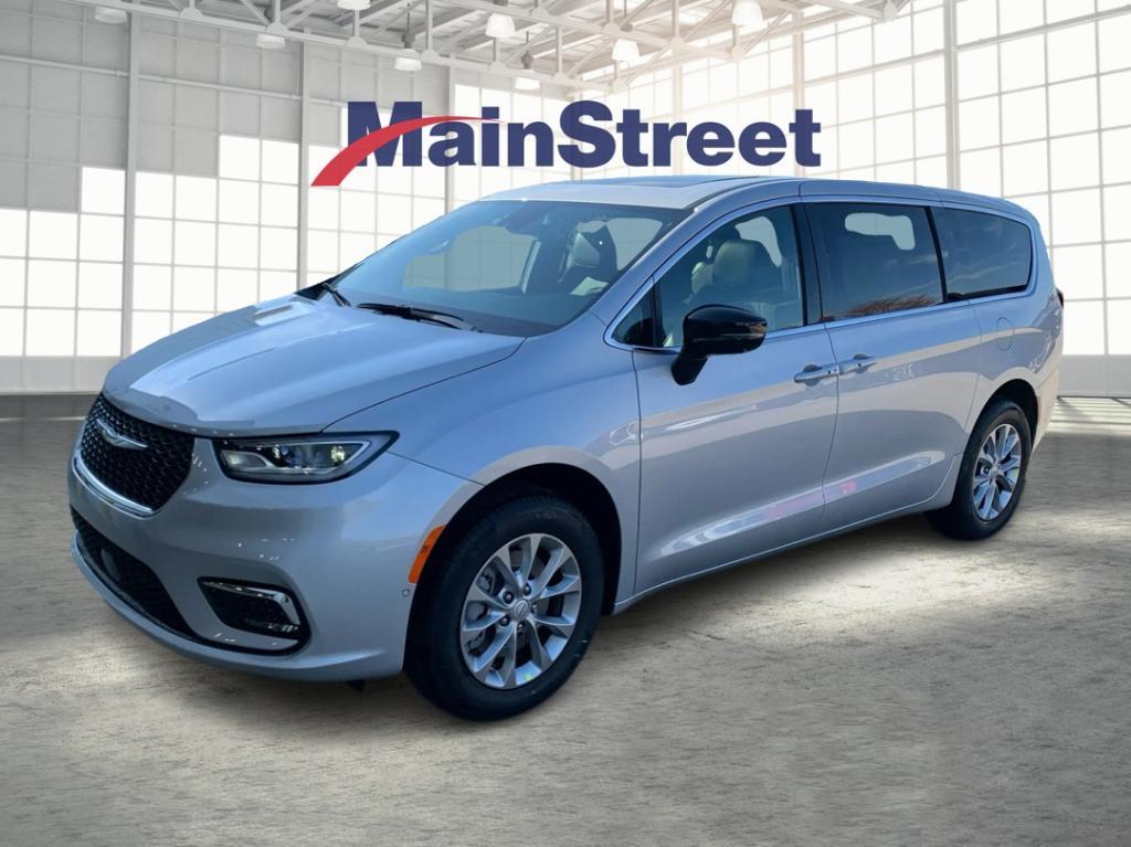 new 2026 Chrysler Pacifica car, priced at $52,651