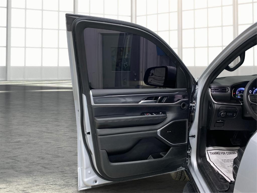 used 2022 Jeep Wagoneer car, priced at $44,151