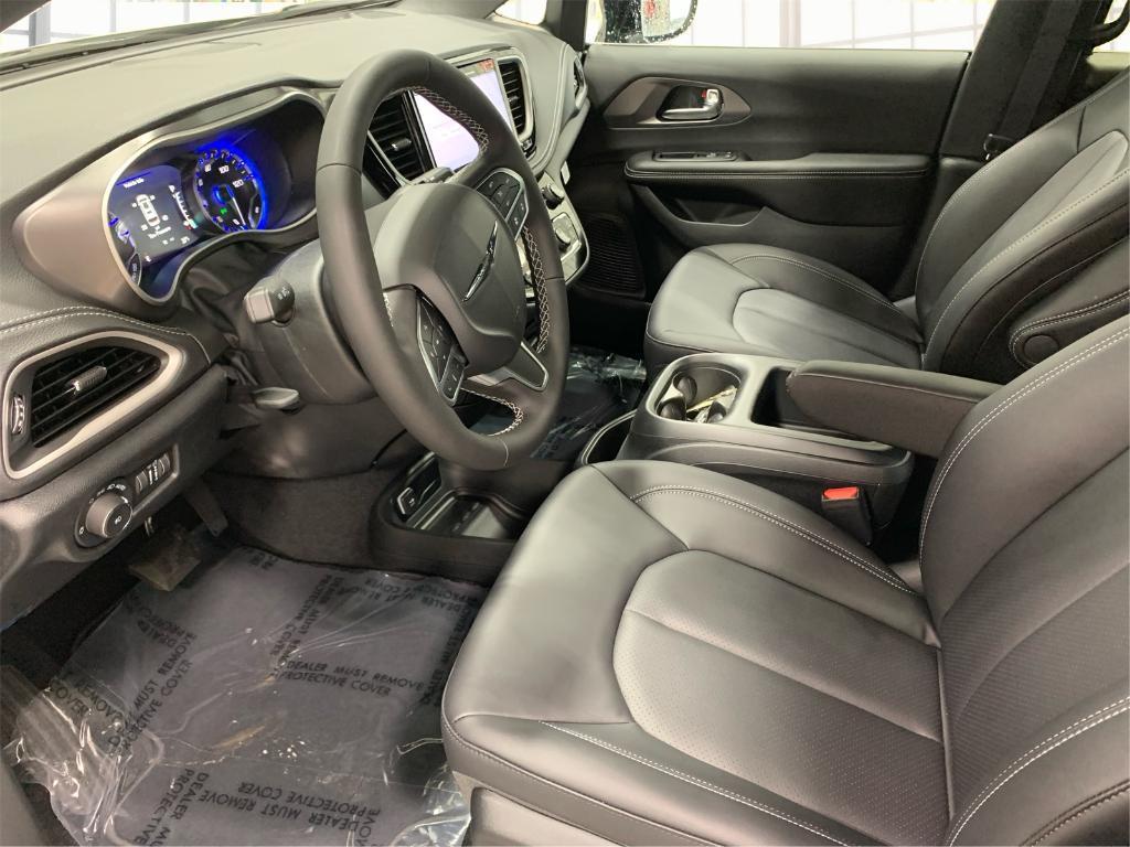 new 2026 Chrysler Pacifica car, priced at $42,466