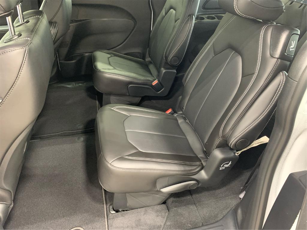 new 2026 Chrysler Pacifica car, priced at $42,466