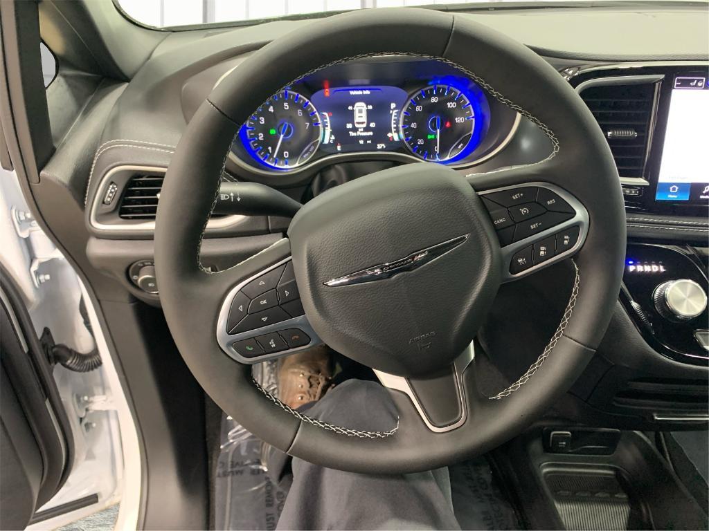 new 2026 Chrysler Pacifica car, priced at $42,466