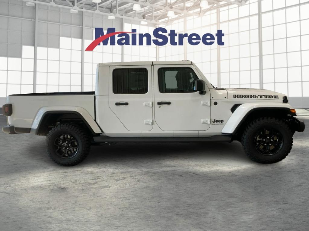 new 2025 Jeep Gladiator car, priced at $41,591
