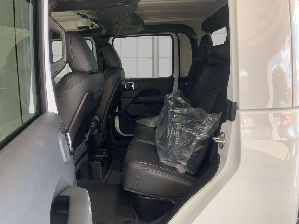 new 2025 Jeep Gladiator car, priced at $41,591