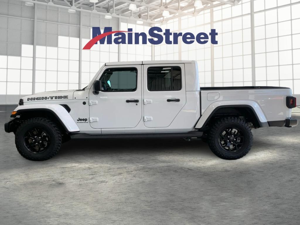 new 2025 Jeep Gladiator car, priced at $41,591