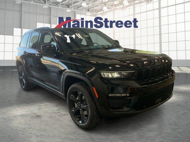 new 2025 Jeep Grand Cherokee car, priced at $47,837