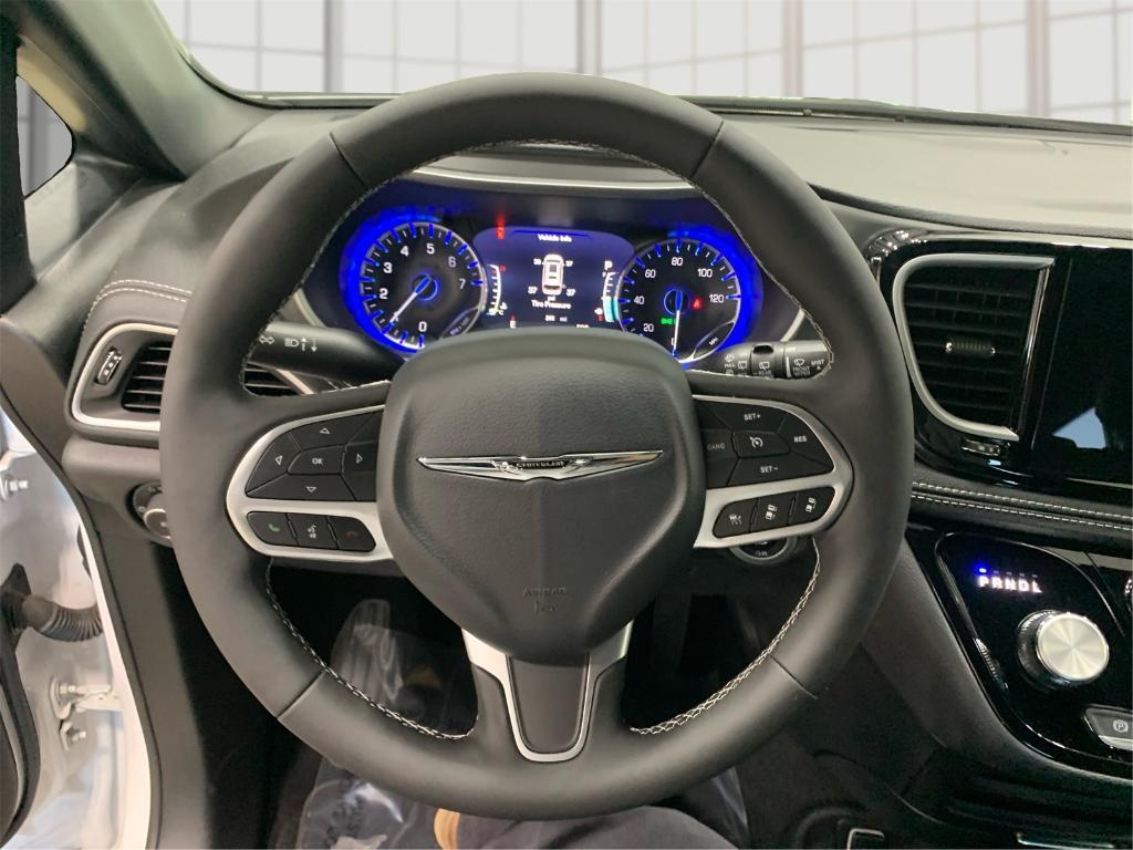 new 2025 Chrysler Pacifica car, priced at $38,342