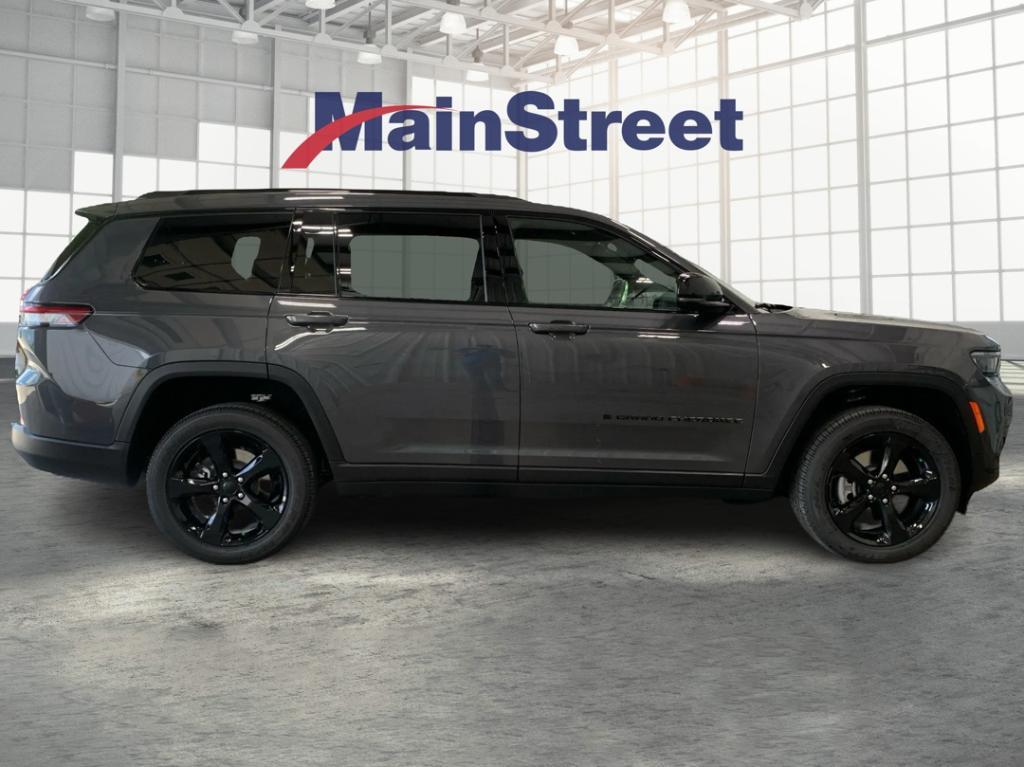 new 2025 Jeep Grand Cherokee L car, priced at $43,019