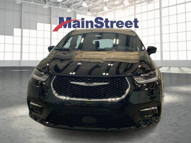 new 2026 Chrysler Pacifica car, priced at $47,547