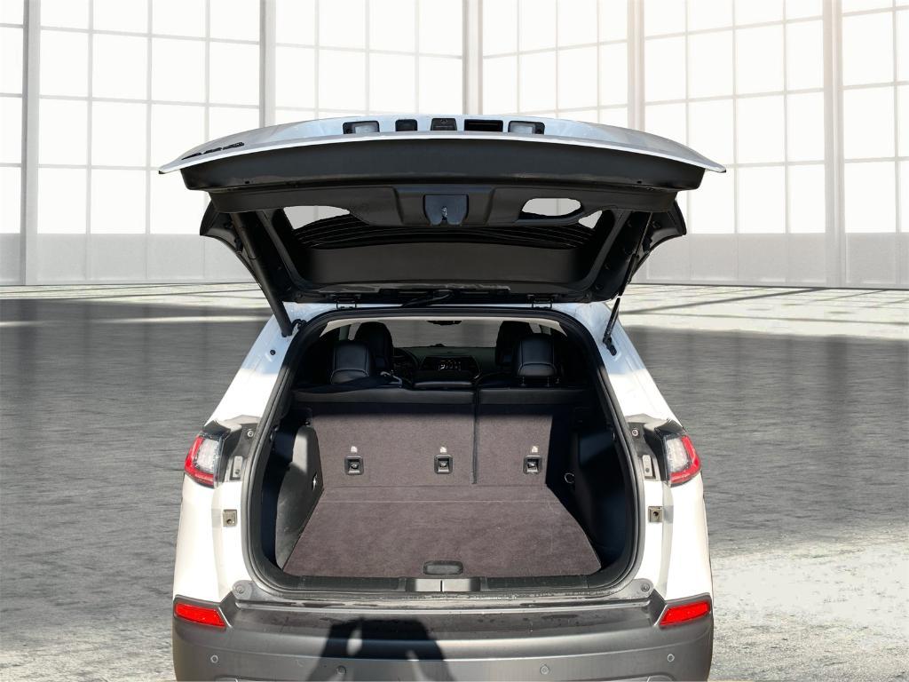 used 2023 Jeep Cherokee car, priced at $21,543