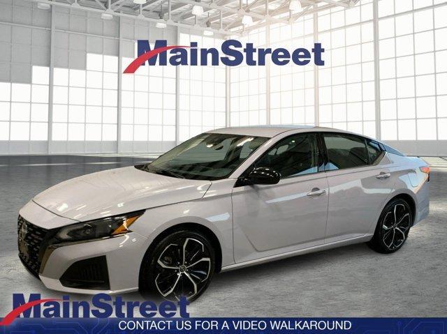 used 2023 Nissan Altima car, priced at $20,377