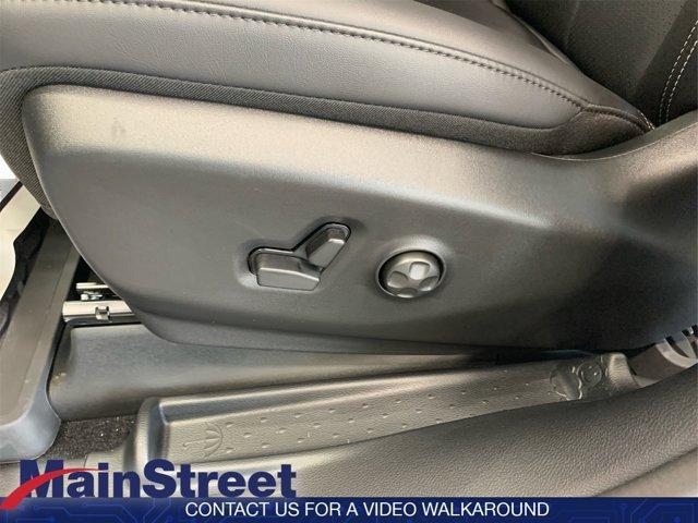 used 2025 Chrysler Pacifica car, priced at $39,698