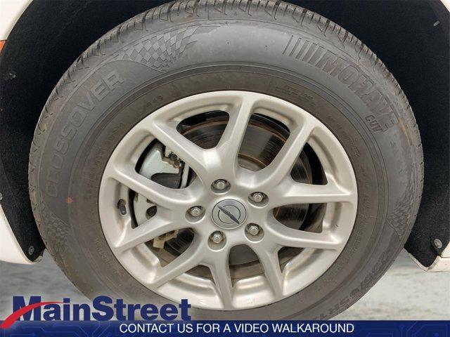 used 2024 Chrysler Pacifica car, priced at $29,393