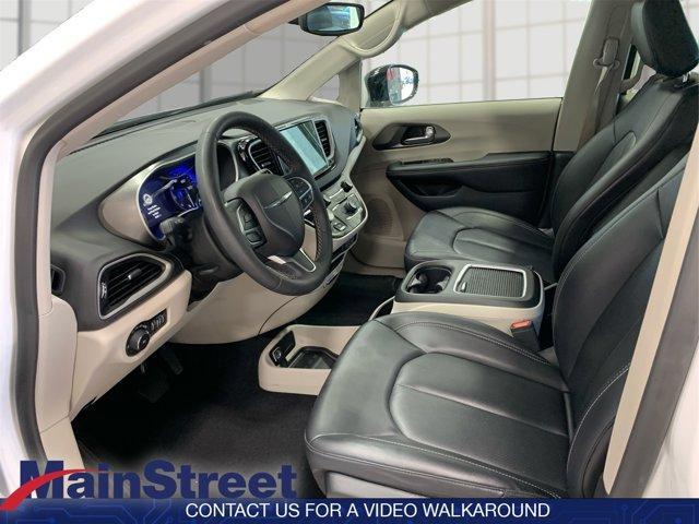 used 2024 Chrysler Pacifica car, priced at $29,393