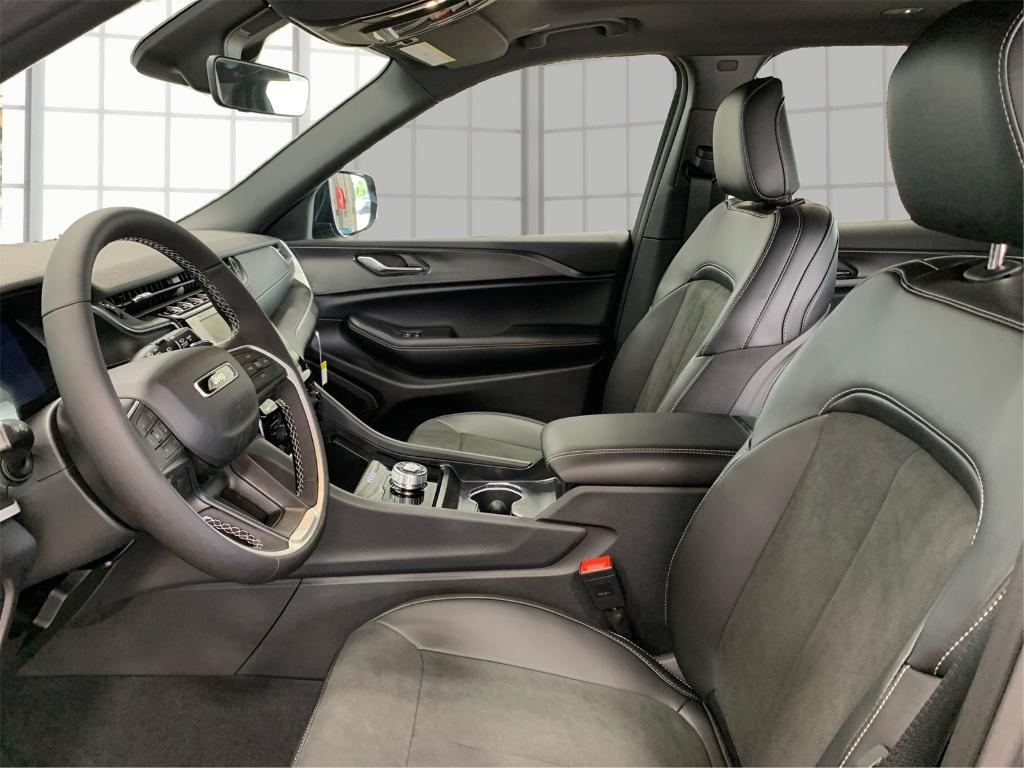 used 2025 Jeep Grand Cherokee L car, priced at $45,319