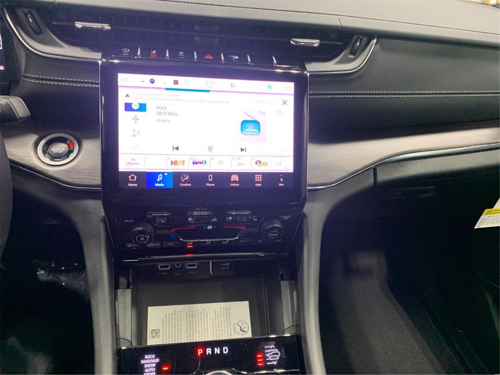 used 2025 Jeep Grand Cherokee L car, priced at $55,006