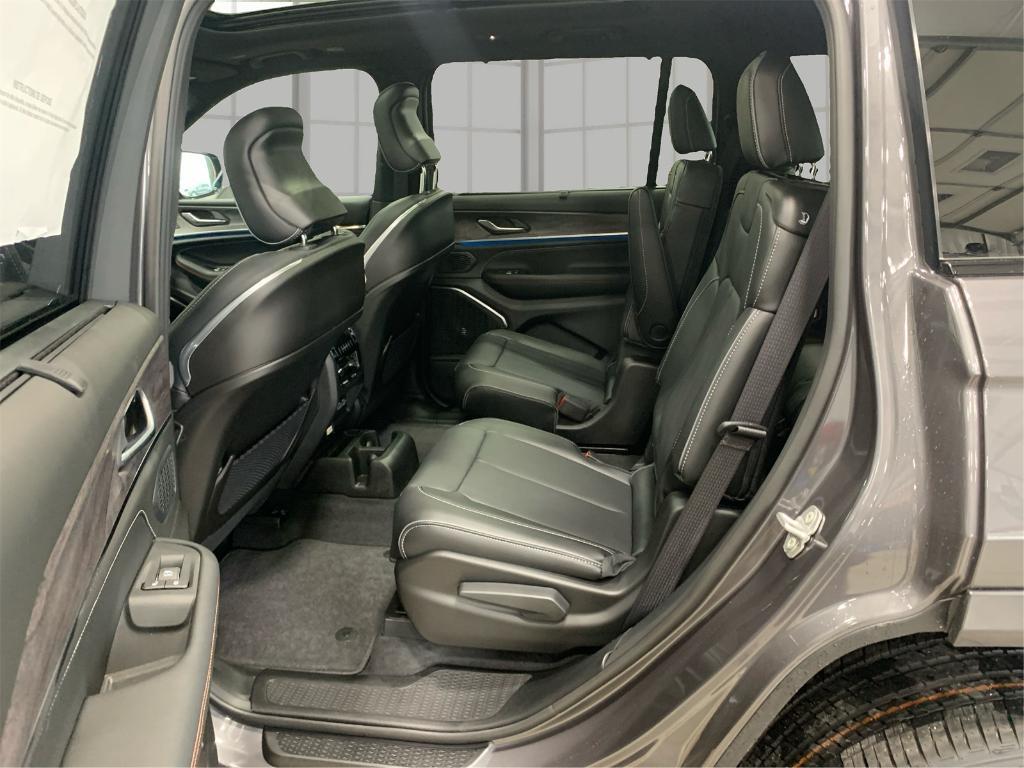 used 2025 Jeep Grand Cherokee L car, priced at $55,006