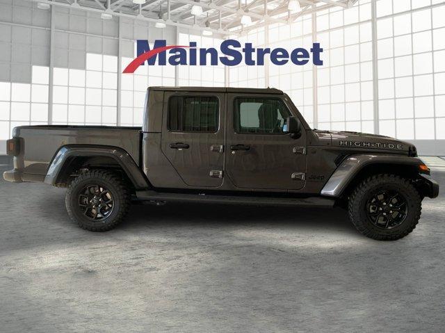 new 2025 Jeep Gladiator car, priced at $42,127