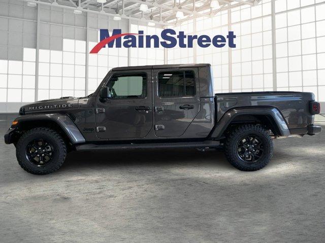 new 2025 Jeep Gladiator car, priced at $42,127