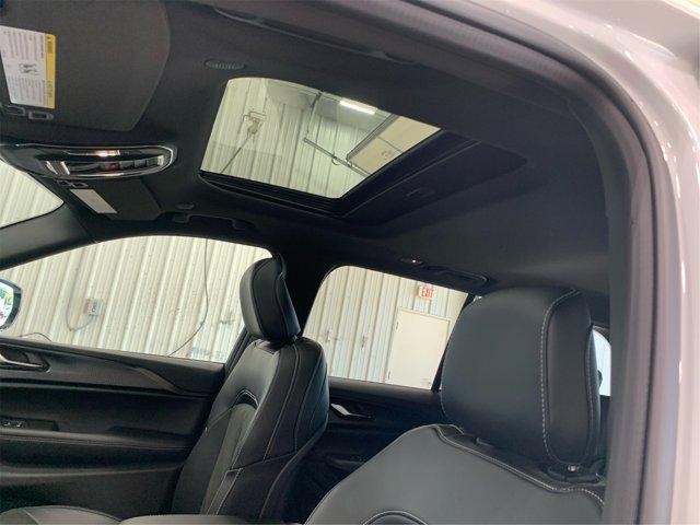 new 2025 Jeep Grand Cherokee car, priced at $41,898