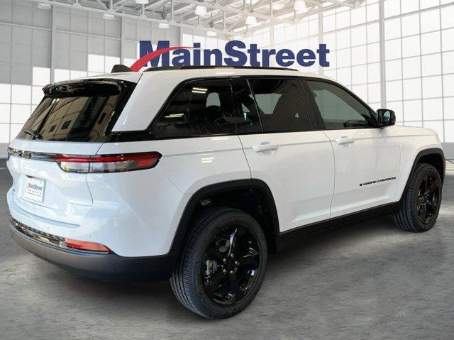 new 2025 Jeep Grand Cherokee car, priced at $41,898