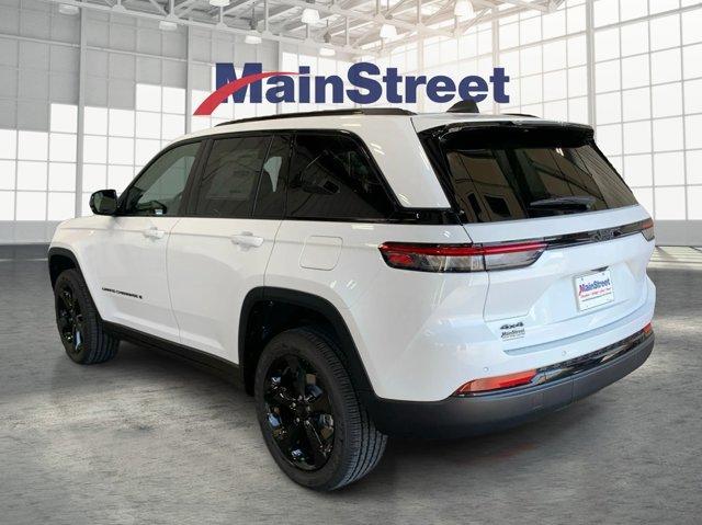 new 2025 Jeep Grand Cherokee car, priced at $41,898
