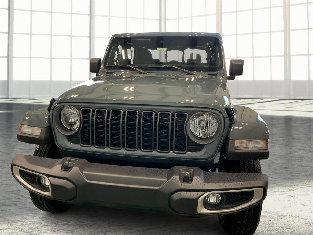 new 2025 Jeep Gladiator car, priced at $44,812