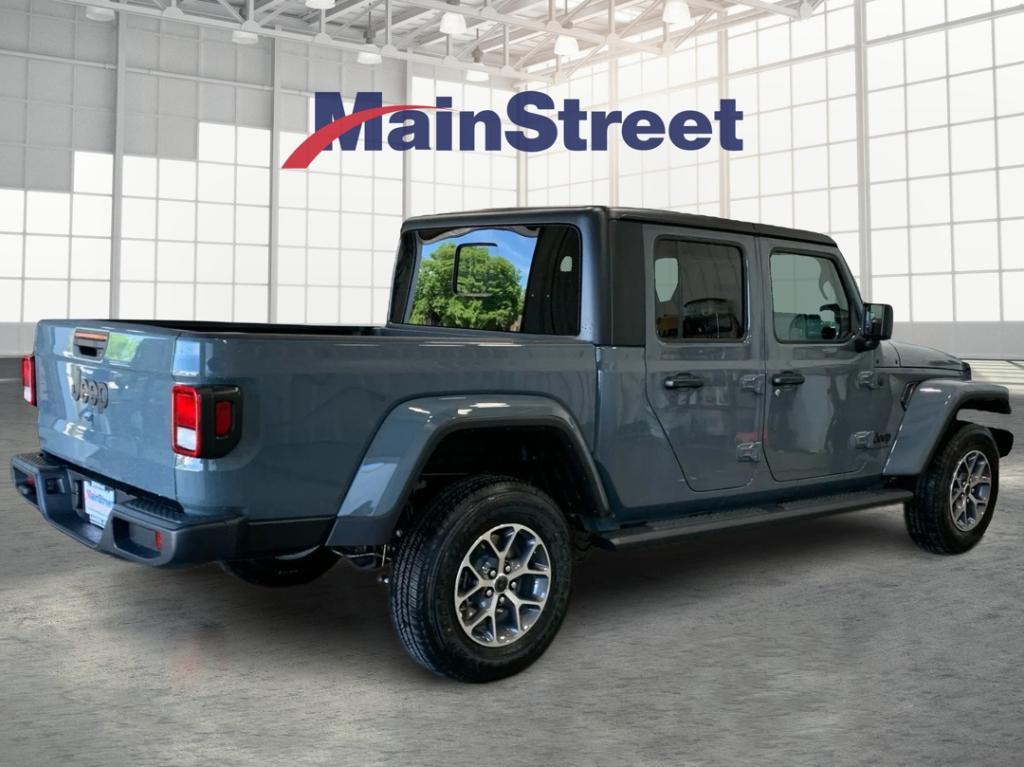 new 2025 Jeep Gladiator car, priced at $44,812