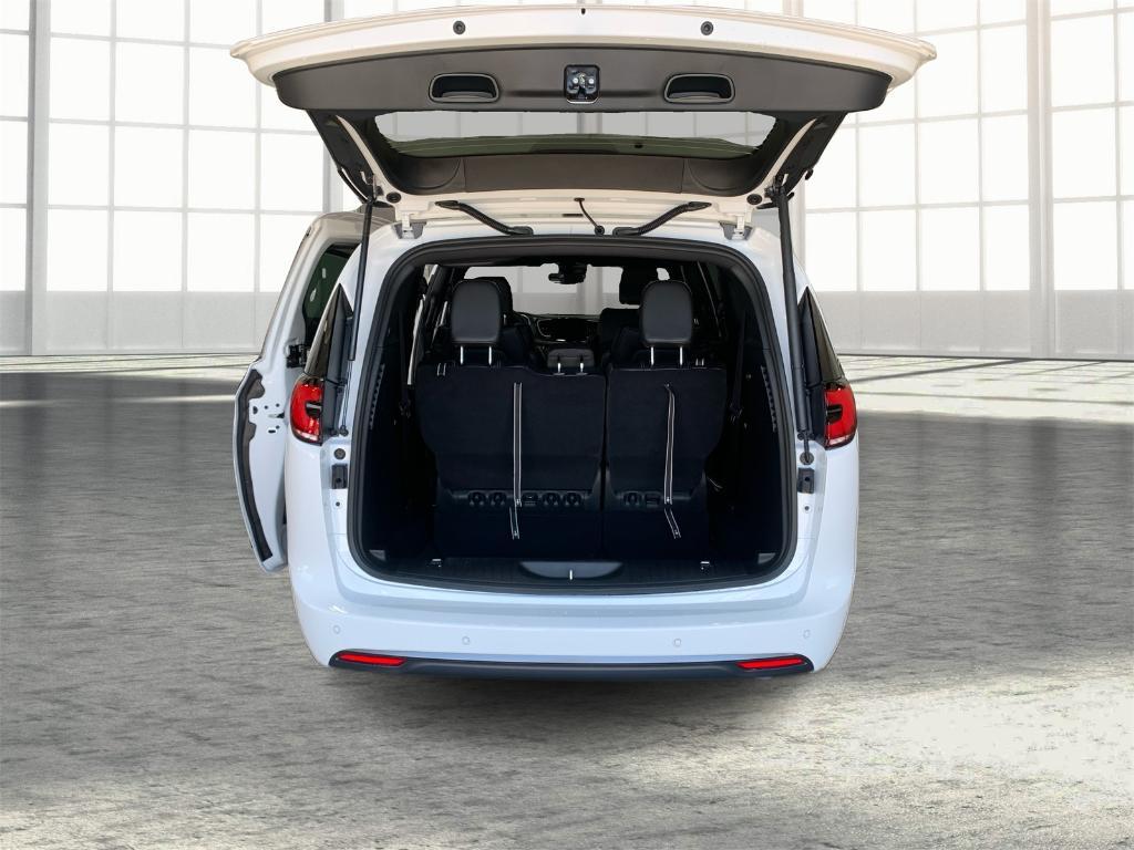 new 2026 Chrysler Pacifica car, priced at $40,773