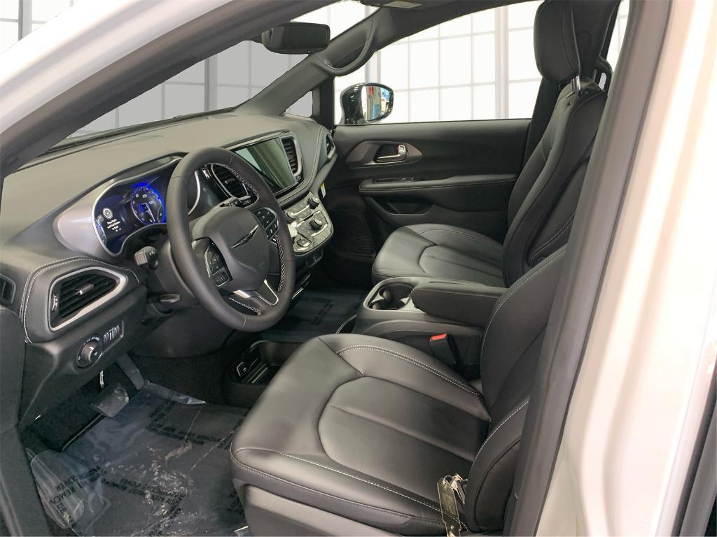 new 2026 Chrysler Pacifica car, priced at $40,773